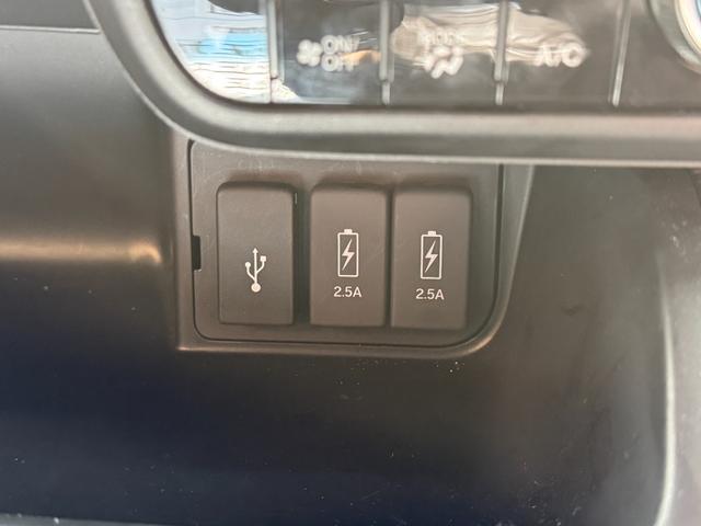 N-BOXカスタム EXターボ 4WD 純正エンジンスターター 電動パーキング コーナーセンサー 追従クルコン 寒冷地仕様 純正メモリーナビ 革シート バックカメラ(12枚目)