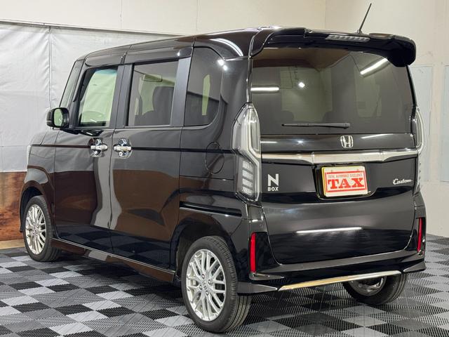 N-BOXカスタム EXターボ 4WD 純正エンジンスターター 電動パーキング コーナーセンサー 追従クルコン 寒冷地仕様 純正メモリーナビ 革シート バックカメラ(23枚目)