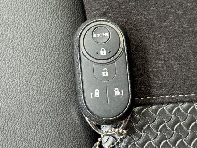 N-BOXカスタム EXターボ 4WD 純正エンジンスターター 電動パーキング コーナーセンサー 追従クルコン 寒冷地仕様 純正メモリーナビ 革シート バックカメラ(25枚目)