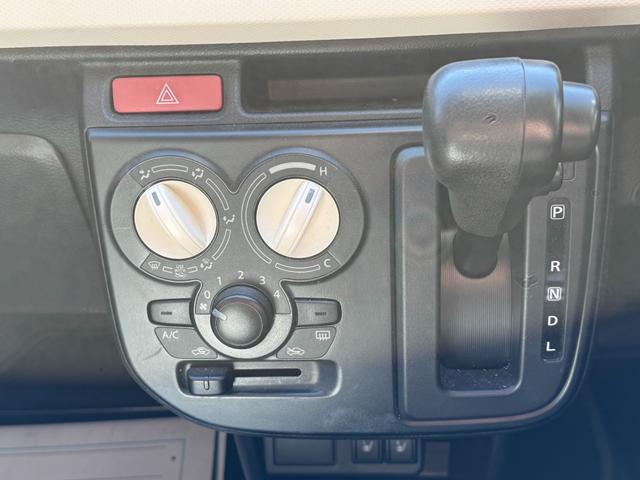 アルト Ｌ　４ＷＤ　寒冷地仕様　横滑り防止　シートヒーター　アイドリングストップ　ＥＴＣ（9枚目）