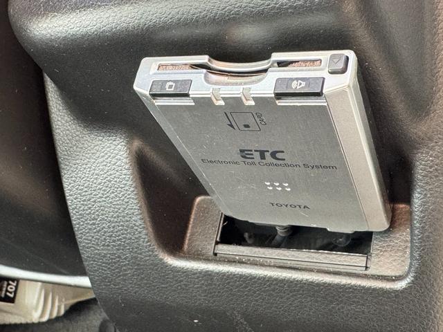 アルト Ｌ　４ＷＤ　寒冷地仕様　横滑り防止　シートヒーター　アイドリングストップ　ＥＴＣ（12枚目）