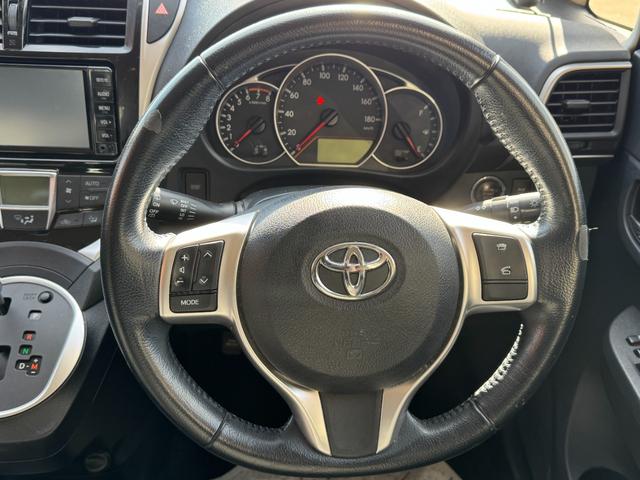 ラクティス G 4WD 純正SDナビ 社外エンジンスターター 社外ドラレコ ワイパーデアイサー 寒冷地仕様 バックカメラ(4枚目)