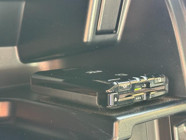 ラクティス G 4WD 純正SDナビ 社外エンジンスターター 社外ドラレコ ワイパーデアイサー 寒冷地仕様 バックカメラ(18枚目)