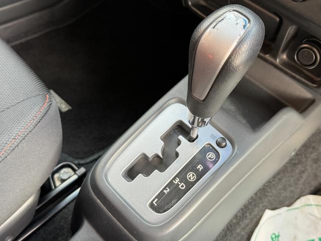 ジムニー ワイルドウインド 4WD 社外前後バンパー 社外16インチアルミ オープンカントリー 社外マフラー ルーフレール シートヒーター リフトアップ 寒冷地仕様 バックカメラ(9枚目)