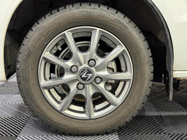 エブリイ ＰＡ　パワステ　エアコン　パートタイム４ＷＤ　５速マニュアル（16枚目）