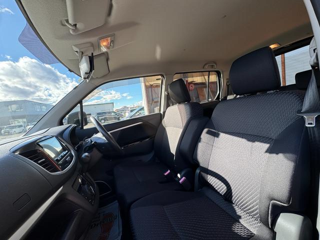 ワゴンＲスティングレー Ｘ　４ＷＤ　社外メモリーナビ　フルセグＴＶ　シートヒーター　ＨＩＤヘッドライト　アイドリングストップ　ＨＤＭＩ　ＵＳＢ（6枚目）