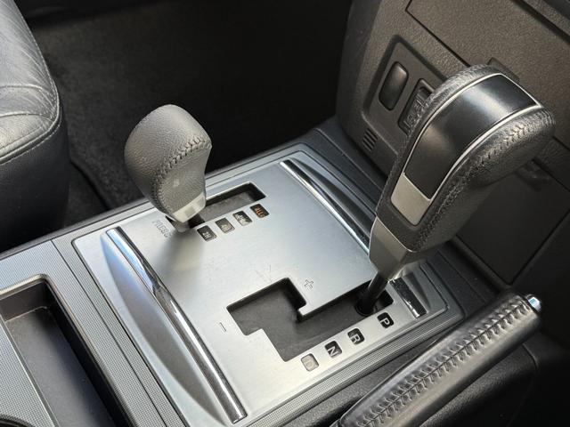 納車の前には心を込めて美装いたします！必要とあれば板金塗装・ワックスがけ・バフがけ磨き上げ・ヘッドライトの曇りも専用バフがけ！