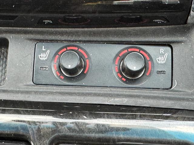 ヴェルファイアハイブリッド ＺＲ　Ｇエディション　４ＷＤ　ＪＢＬプレミアムサウンドナビ　パノラミックビューモニター　前後ドラレコ　モデリスタエアロ　後席モニター　リアシートエンターテイメント　レーダークルーズ　シートヒーター　ハンドルヒーター（12枚目）