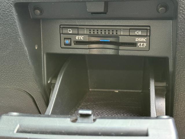 ヴェルファイアハイブリッド ＺＲ　Ｇエディション　４ＷＤ　ＪＢＬプレミアムサウンドナビ　パノラミックビューモニター　前後ドラレコ　モデリスタエアロ　後席モニター　リアシートエンターテイメント　レーダークルーズ　シートヒーター　ハンドルヒーター（19枚目）