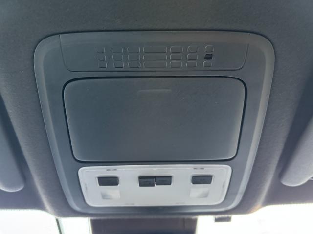 エスクァイア Gi プレミアムパッケージ ブラックテーラード 4WD オートハイビーム レーンキーピング ハンドルヒーター ハーフレザーシート オートライト ステリモ コーナーセンサー 3列シート 純正10インチSDナビ(12枚目)