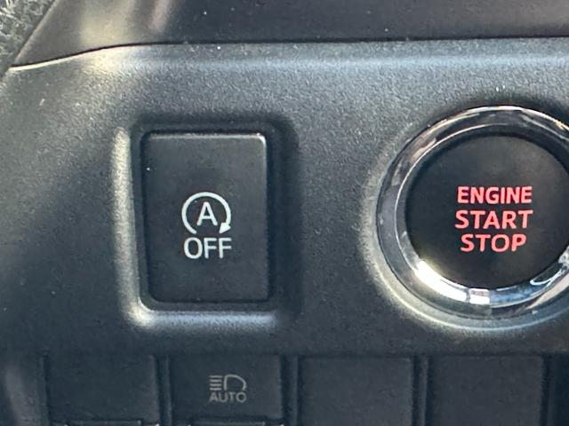 エスクァイア Gi プレミアムパッケージ ブラックテーラード 4WD オートハイビーム レーンキーピング ハンドルヒーター ハーフレザーシート オートライト ステリモ コーナーセンサー 3列シート 純正10インチSDナビ(17枚目)