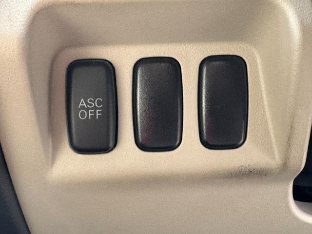 パジェロ ロング　エクシード　４ＷＤ　社外ナビ　クルーズコントロール　フロント・リアフォグ　アクティブスタビリティコントロール　リアヒーター　シートヒーター（18枚目）