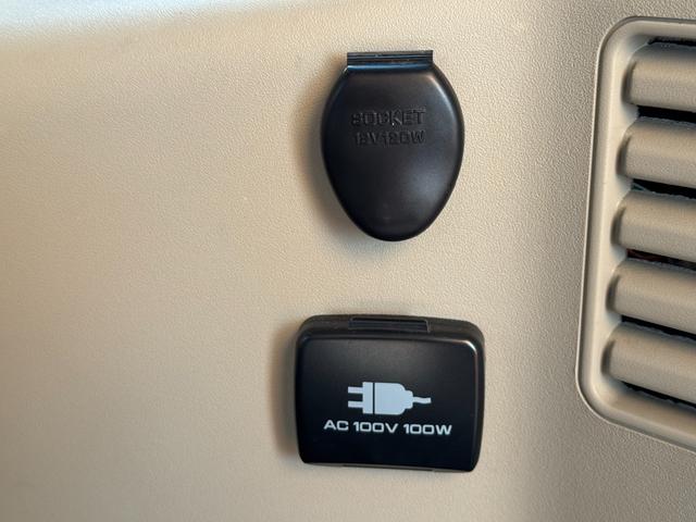 パジェロ ロング　エクシード　４ＷＤ　社外ナビ　クルーズコントロール　フロント・リアフォグ　アクティブスタビリティコントロール　リアヒーター　シートヒーター（19枚目）