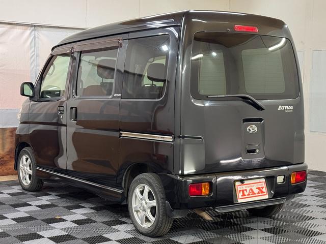 アトレーワゴン スローパー(リアシートレス仕様)折り畳み補助シート 4WD 社外エンジンスターター リアヒーター BTオーディオ インタークーラーターボ 両側スライドドア バックカメラ 社外SDナビ(19枚目)