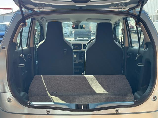 アルト L レーダーブレーキ装着車 4WD 純正CDデッキ AUX 前席シートヒーター ライトレベライザー アイドリングストップ キーレス レーダーブレーキ(8枚目)