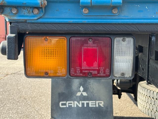 キャンター Ｗキャブロング　２ＷＤ　ＡＭラジオ　ＰＳ　Ｆパワーウィンド　リアヒーター　簡易クレーン２５０ｋｇ吊り（23枚目）