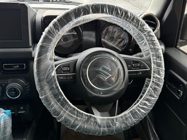 ジムニーノマド ＦＣ　４ＷＤ　ヒルディセントコントロール　トランスファーレバー　追従クルコン　ヘッドライトウォッシャー　コーナーセンサー　前席シートヒーター（4枚目）