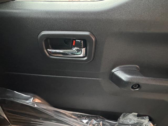 ジムニーノマド ＦＣ　４ＷＤ　ヒルディセントコントロール　トランスファーレバー　追従クルコン　ヘッドライトウォッシャー　コーナーセンサー　前席シートヒーター（15枚目）