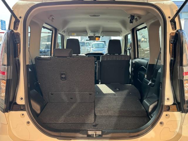 ソリオ ハイブリッドＭＸ　４ＷＤ　社外ナビ　全方位モニター　左パワースライドドア　スズキセーフティサポート　追従クルコン　左右シートヒーター　ステアリングスイッチ　充電ＵＳＢポート　レーンキーピング　ＢＴ（8枚目）