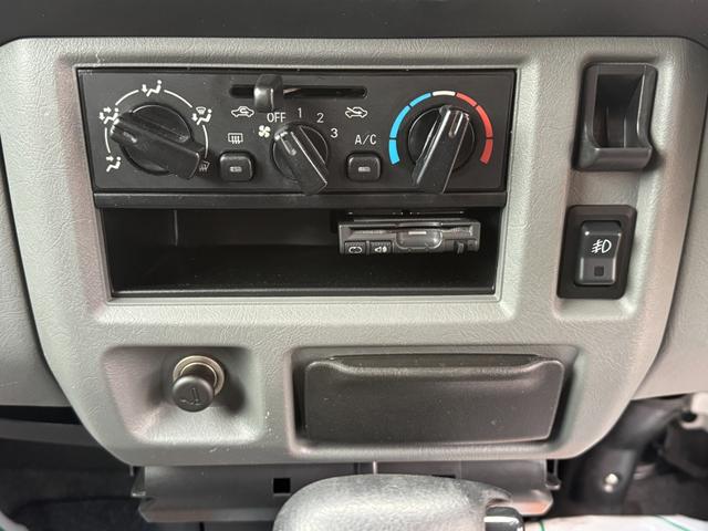 クリッパーリオ Ｇターボ　４ＷＤ　キャンピング　パワステ　パワーウィンドウ　ＥＴＣ　リアヒーター（9枚目）