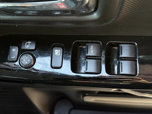 スペーシアカスタム ハイブリッドＧＳ　４ＷＤ　社外ＤＶＤデッキ　ＢＴ　ＣＤ　ワンオーナー　左側パワースライドドア　ＬＥＤヘッドライト　社外エンジンスターター（17枚目）