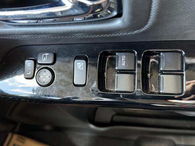 スペーシアカスタム ハイブリッドGS 4WD 追従クルコン オートハイビーム 前席シートヒーター デュアルレーダブレーキ オートライト ベンチシート コーナーセンサー レーンキーピング 喫煙車 寒冷地仕様 左側パワースライドドア(17枚目)