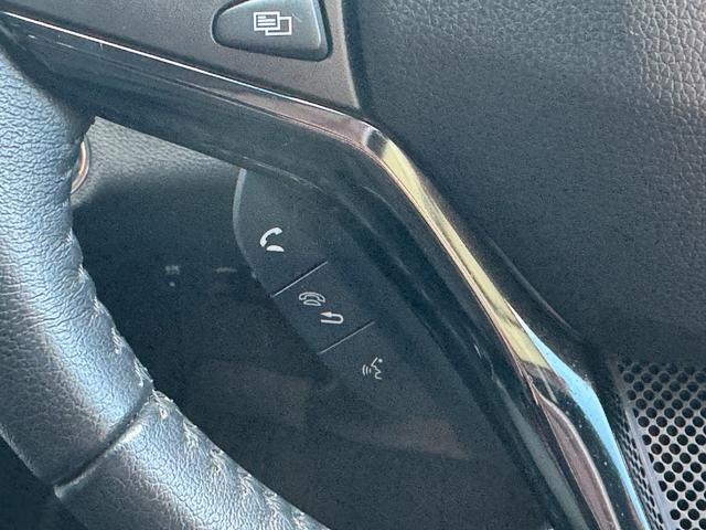 ヴェゼル ハイブリッド・ホンダセンシング　４ＷＤ　社外フローティングナビ　ミラーヒーター　ワイパーデアイサー　追従クルコン　寒冷地仕様　バックカメラ　前後ドラレコ（14枚目）