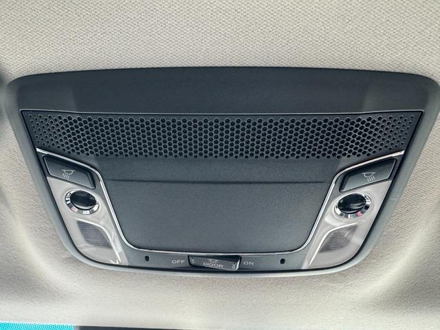 ヴェゼル ハイブリッド・ホンダセンシング　４ＷＤ　社外フローティングナビ　ミラーヒーター　ワイパーデアイサー　追従クルコン　寒冷地仕様　バックカメラ　前後ドラレコ（20枚目）