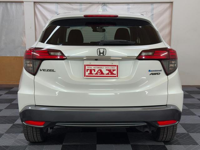 ヴェゼル ハイブリッド・ホンダセンシング　４ＷＤ　社外フローティングナビ　ミラーヒーター　ワイパーデアイサー　追従クルコン　寒冷地仕様　バックカメラ　前後ドラレコ（25枚目）