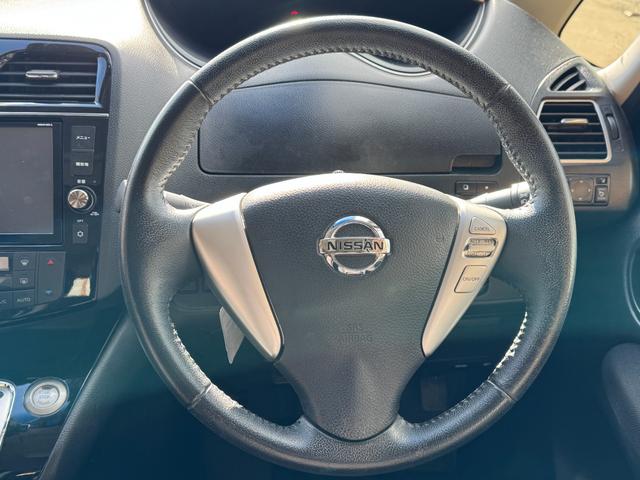 セレナ ハイウェイスター　Ｖセレクション＋セーフティ　４ＷＤ　純正ＳＤナビ　ワンオーナー　フリップダウンモニター　純正エンジンスターター　リアヒーター　バックカメラ　後席モニター　オートライト（4枚目）