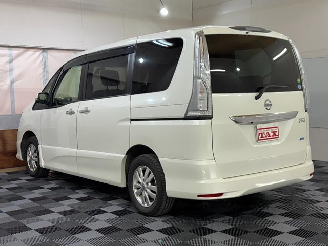 セレナ ハイウェイスター　Ｖセレクション＋セーフティ　４ＷＤ　純正ＳＤナビ　ワンオーナー　フリップダウンモニター　純正エンジンスターター　リアヒーター　バックカメラ　後席モニター　オートライト（23枚目）