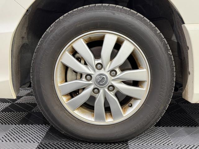 セレナ ハイウェイスター　Ｖセレクション＋セーフティ　４ＷＤ　純正ＳＤナビ　ワンオーナー　フリップダウンモニター　純正エンジンスターター　リアヒーター　バックカメラ　後席モニター　オートライト（24枚目）