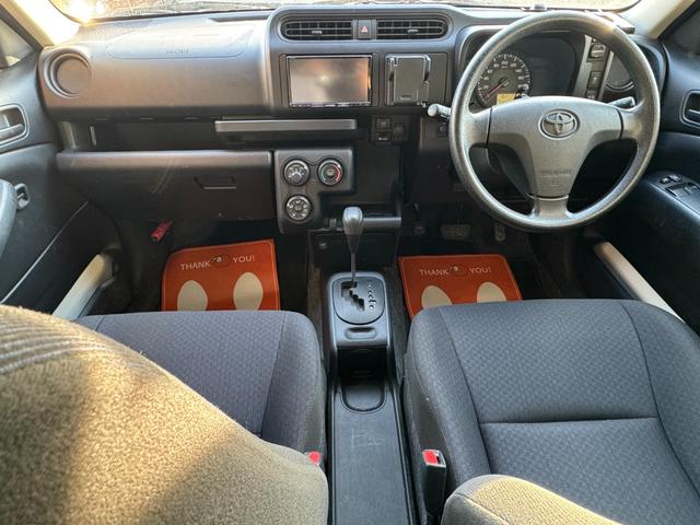 サクシード ＵＬ－Ｘ　４ＷＤ　社外メモリーナビ　トヨタセーフティセンス　オートライト　バックカメラ　ＡＣコンセント　ＥＴＣ（3枚目）