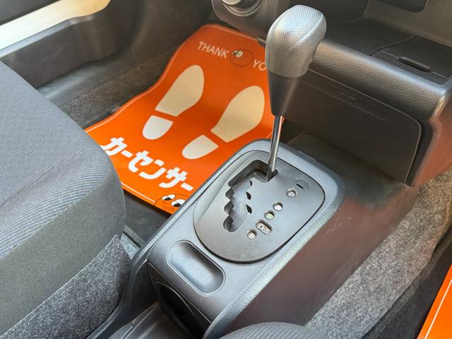 サクシード ＵＬ－Ｘ　４ＷＤ　社外メモリーナビ　トヨタセーフティセンス　オートライト　バックカメラ　ＡＣコンセント　ＥＴＣ（9枚目）