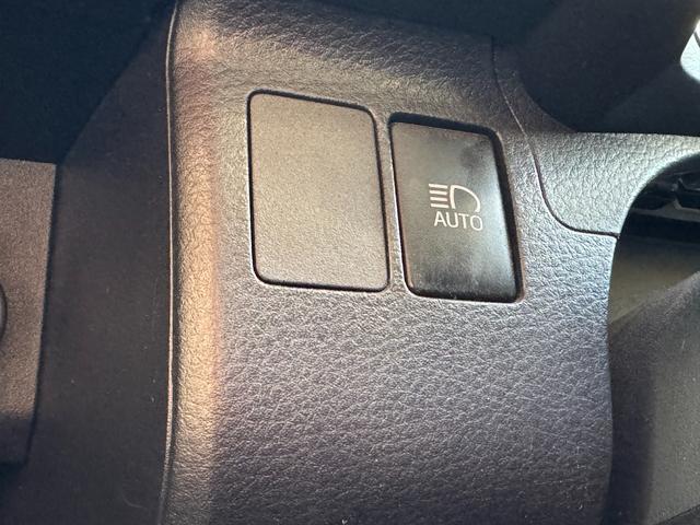 サクシード ＵＬ－Ｘ　４ＷＤ　社外メモリーナビ　トヨタセーフティセンス　オートライト　バックカメラ　ＡＣコンセント　ＥＴＣ（13枚目）