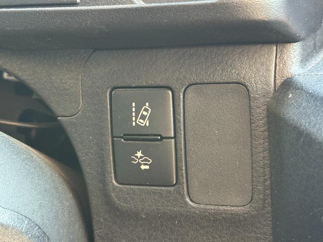 サクシード ＵＬ－Ｘ　４ＷＤ　社外メモリーナビ　トヨタセーフティセンス　オートライト　バックカメラ　ＡＣコンセント　ＥＴＣ（14枚目）