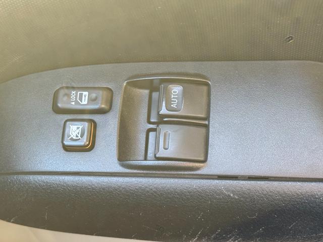 サクシード ＵＬ－Ｘ　４ＷＤ　社外メモリーナビ　トヨタセーフティセンス　オートライト　バックカメラ　ＡＣコンセント　ＥＴＣ（17枚目）