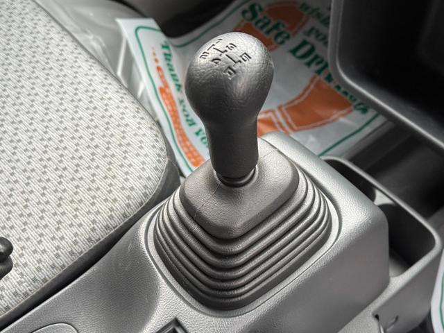 キャリイトラック ＫＣエアコン・パワステ　４ＷＤ　エアコン　パワステ　夏・冬タイヤ付き（7枚目）