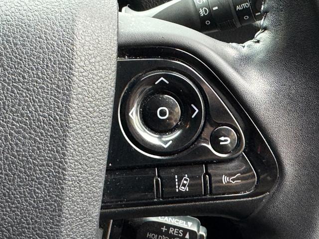 プリウス S 4WD レーンキーピング EVモード コーナーセンサー ワイパーデアイサー オートライト 寒冷地仕様 社外ナビ バックカメラ(13枚目)