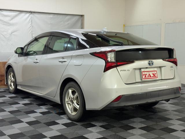 プリウス S 4WD レーンキーピング EVモード コーナーセンサー ワイパーデアイサー オートライト 寒冷地仕様 社外ナビ バックカメラ(23枚目)