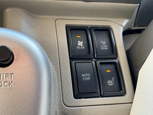 NV100クリッパーリオ G 4WD 社外メモリーナビ 社外エンジンスターター 両側パワースライドドア 左側オートステップ付 HID リアヒーター ミラーヒーター オートライト ステリモ(11枚目)