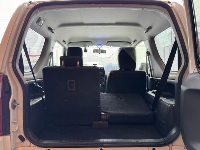 ジムニー クロスアドベンチャー 4WD 社外エンジンスターター リフトアップ 社外足廻り シートヒーター ミラーヒーター 追加メーター 社外マフラー ハーフレザーシート(7枚目)