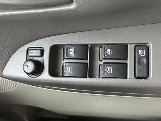 タント X スマートセレクションSA 4WD 社外CDデッキ スマートアシスト プッシュスタート 左側パワスラ エンジンスターター スマートキー(13枚目)