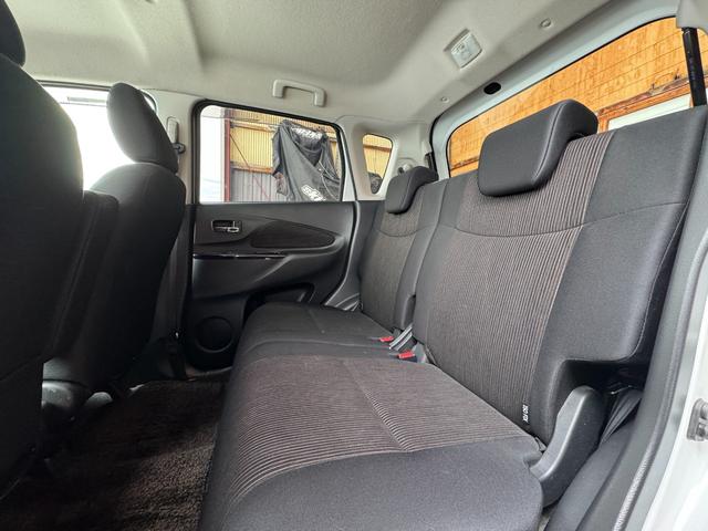 デイズ ハイウェイスター　Ｇターボ　４ＷＤ　純正メモリーナビ　フルセグＴＶ　ＣＤ　ＤＶＤ　アラウンドビューモニター　純正エンジンスターター　全方位カメラ　ターボ　ステアリングスイッチ（7枚目）