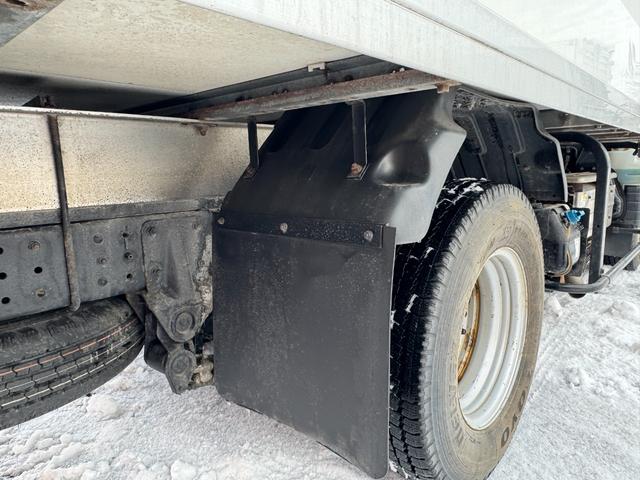 ＮＴ４５０アトラス フルスーパーローＤＸ　４ＷＤ　純正メモリーナビ　フルセグＴＶ　ＣＤ　ディーゼルターボ　インタークーラーターボ　ＢＴ　ＥＴＣ（18枚目）