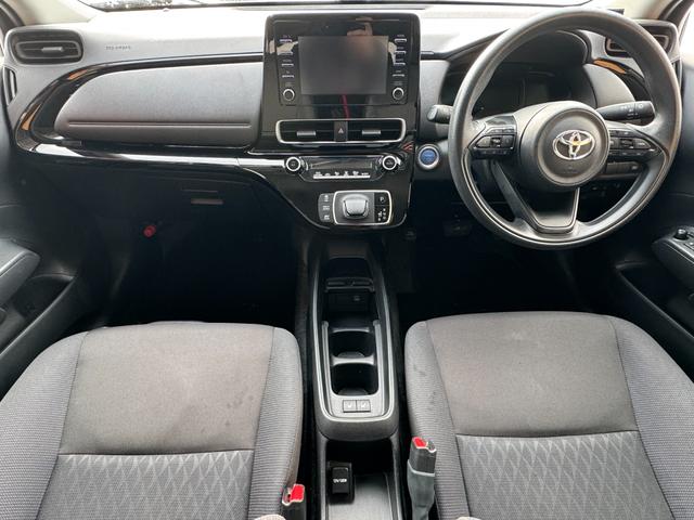 アクア Ｘ　４ＷＤ　トヨタコネクトナビ　バックカメラ　ＢＴ　追従式クルコン　寒冷地仕様　シートヒーター　ＬＥＤライト　オートハイビーム（3枚目）