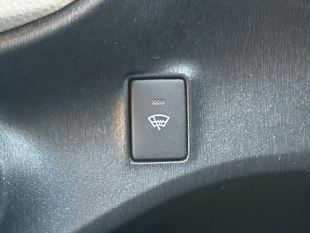 ヴィッツ F 4WD 純正メモリーナビ CD 社外エンジンスターター ワンセグTV 寒冷地仕様(12枚目)