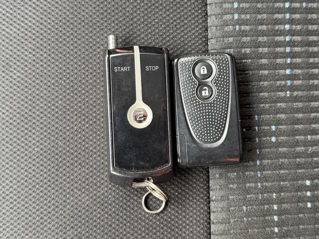 ムーヴ カスタム　Ｘ　ＳＡ　４ＷＤ　社外ナビ　純正エンジンスターター　レーダーブレーキ　ＥＴＣ　プッシュスタート　横滑り防止（18枚目）