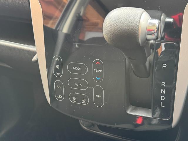 eKカスタム Tセーフティパッケージ 4WD 社外ディスプレイオーディオ アラウンドビューカメラ シートヒーター ステアリングスイッチ オートハイビーム プッシュスタート(8枚目)