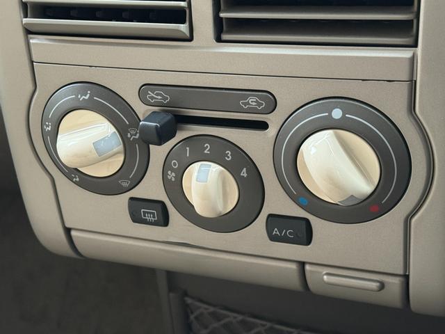 キューブ １４Ｓ　ＦＯＵＲ　４ＷＤ　純正ＨＤＤナビ　ＣＤ　バックカメラ　ＨＩＤライト　キーレス　パートタイム４ＷＤ　寒冷地仕様（11枚目）